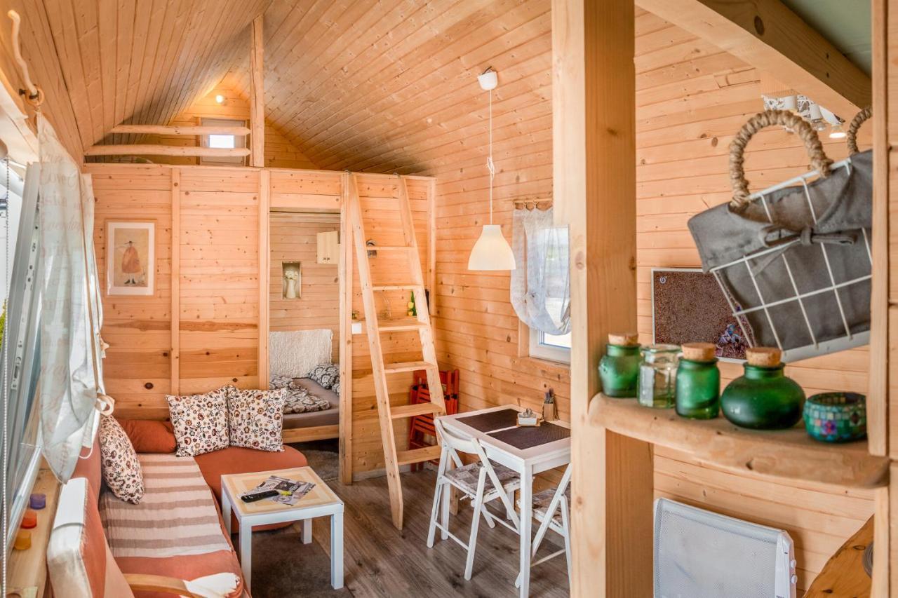 Tiny House Lavender Villa Podturen Ngoại thất bức ảnh